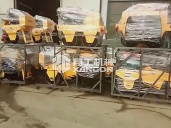 翔工機械一批小型壓路機包裝好，成功出口到國外