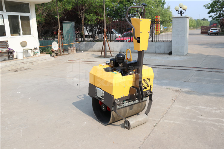 引起小型壓路機(jī)價格不穩(wěn)定的原因是什么原因呢？