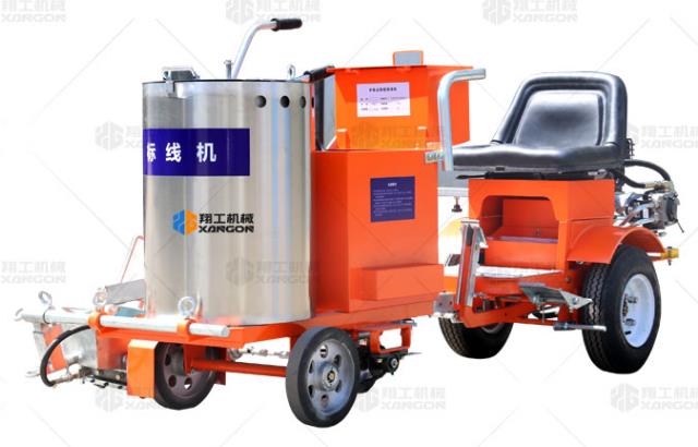 熱熔劃線機配置助力車，高施工高標線質量